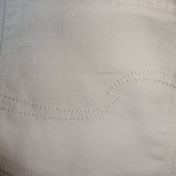 Levi white mini skirt  size 20 distressed hem zip, button closure, Y2K, cow girl - Picture 10 of 10